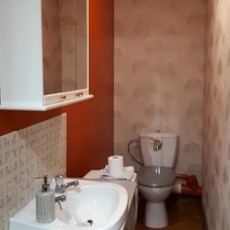 Deux Dans Maison Individuelle Au Coeur De L Avesnois Privatunterkunft