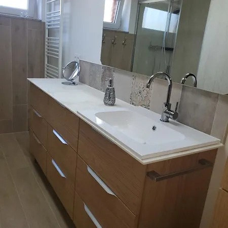 Deux Dans Maison Individuelle Au Coeur De L Avesnois Saint-Hilaire-sur-Helpe