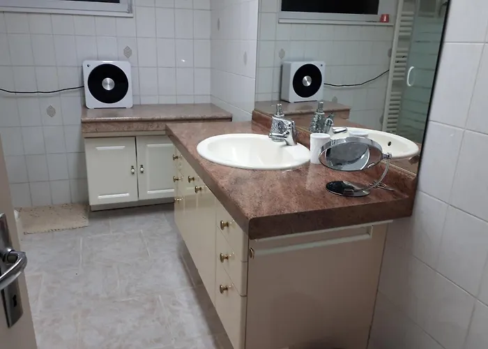 Deux Dans Maison Individuelle Au Coeur De L Avesnois Homestay Saint-Hilaire-sur-Helpe